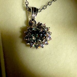 Tanzanite wirh sapphire stars